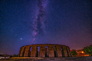 Milky way over Stonehenge